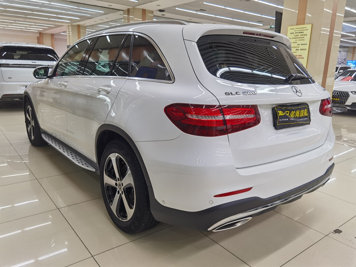 奔馳 奔馳GLC  2018款 改款 GLC 260 4MATIC 豪華型圖片