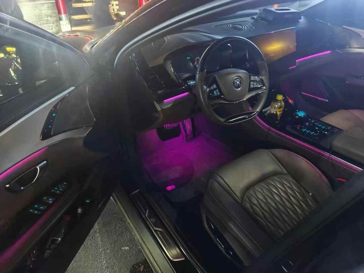奔馳 V級  2024款 V 300 尊貴版圖片