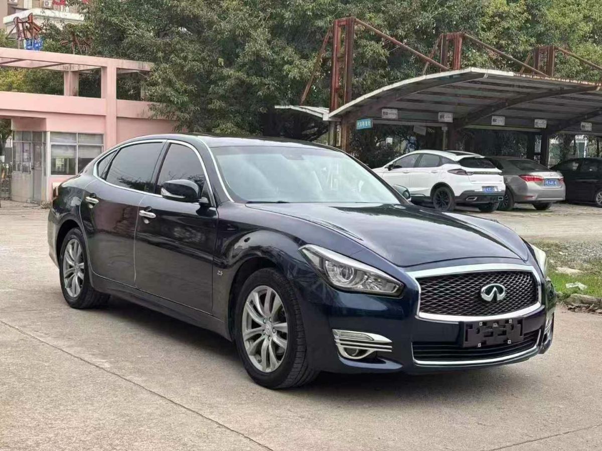 英菲尼迪 Q50L  2016款 2.0T 悅享版圖片