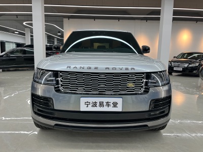 路虎 攬勝(進(jìn)口) 3.0 V6 SC Vogue SE 創(chuàng)世加長(zhǎng)版圖片