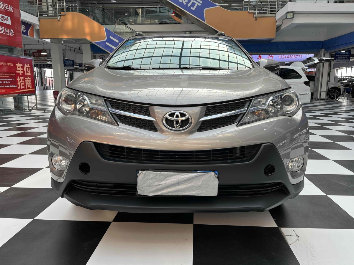 2013年9月豐田 RAV4  2018款 榮放 2.0L CVT兩驅(qū)風(fēng)尚版