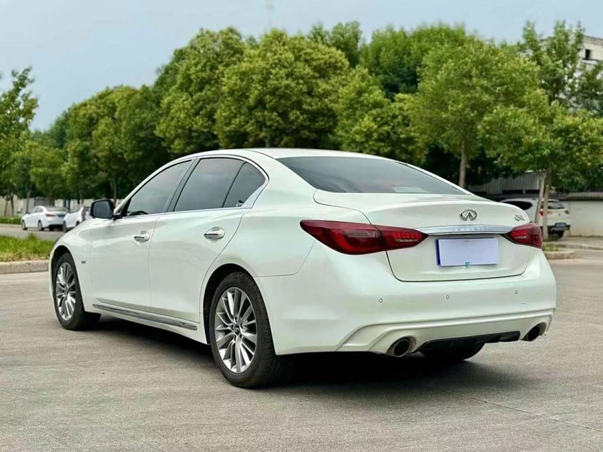 英菲尼迪 Q50L  2018款 2.0T 進(jìn)享版 國(guó)VI圖片