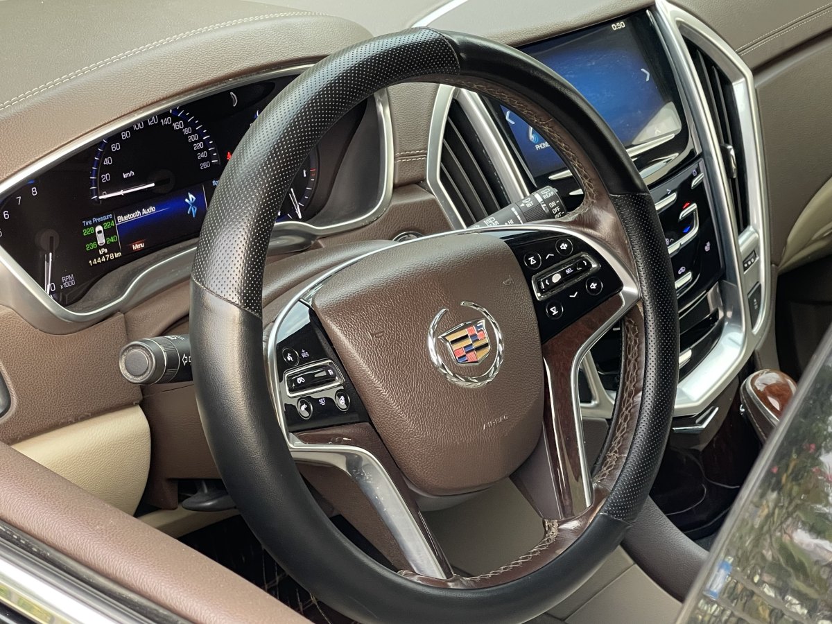 凱迪拉克 SRX  2014款 3.0L 精英型圖片