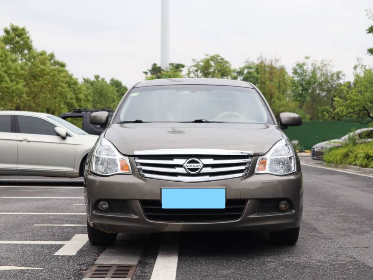 日產(chǎn) 軒逸  2009款 1.6XL 自動(dòng)豪華天窗版圖片