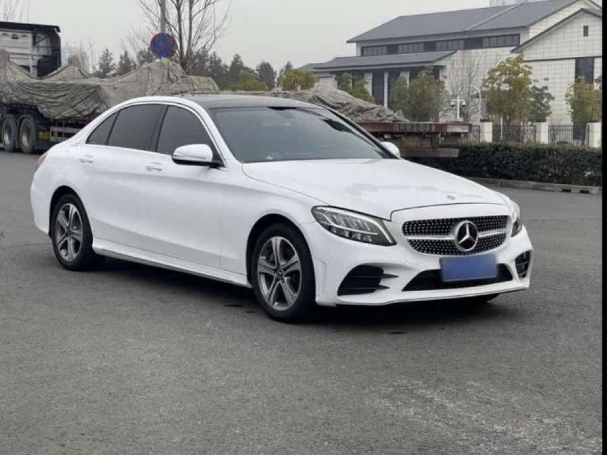 奔馳 奔馳C級(jí)  2021款 C 260 L 運(yùn)動(dòng)版圖片