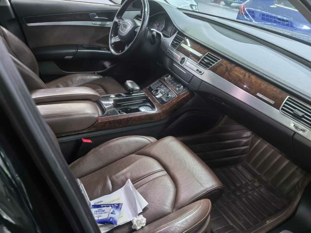 奧迪 奧迪A8  2011款 A8L W12 6.3 FSI quattro圖片