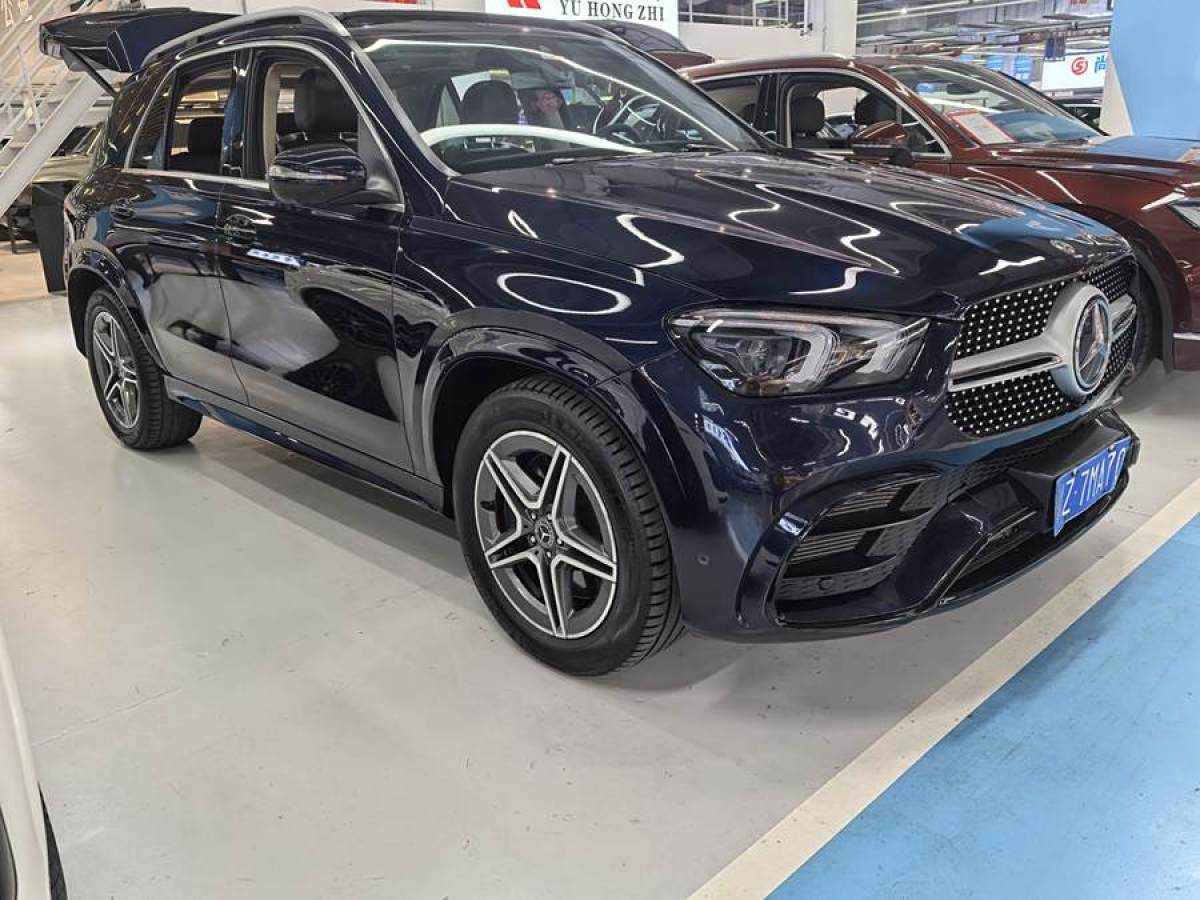 奔馳 奔馳GLE  2020款 改款 GLE 450 4MATIC 時(shí)尚型圖片