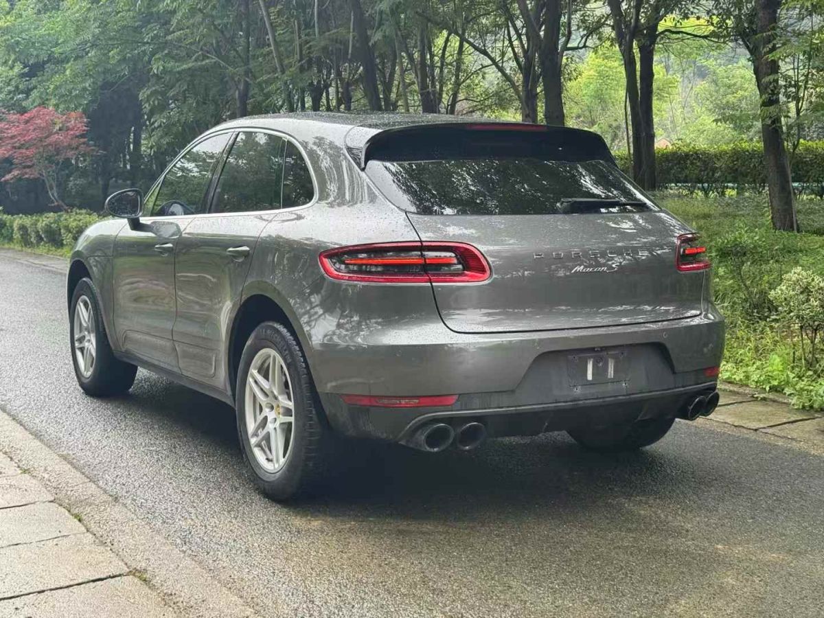 保時(shí)捷 Macan 圖片