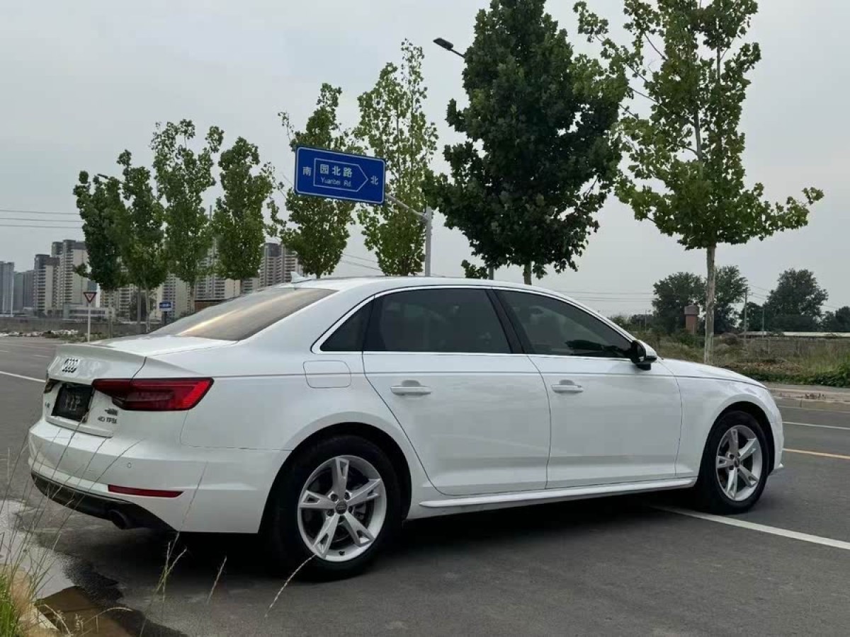 奧迪 奧迪A4L  2017款 Plus 40 TFSI 時尚型圖片