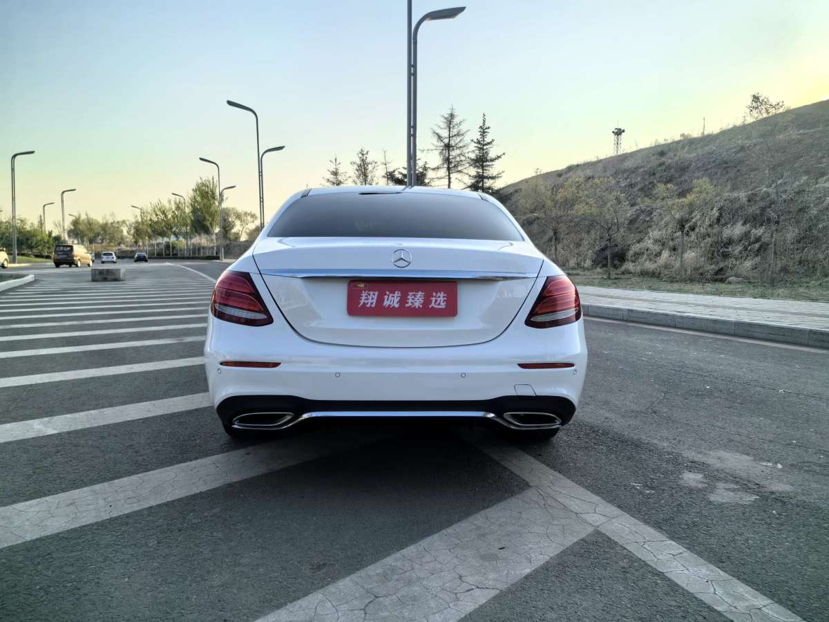 奔驰 奔驰E级  2017款 E 200 L 运动型 4MATIC图片