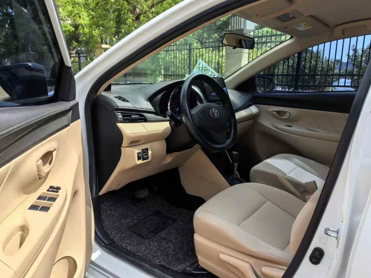 長(zhǎng)安 CS15  2021款 1.5L 手動(dòng)進(jìn)取型圖片