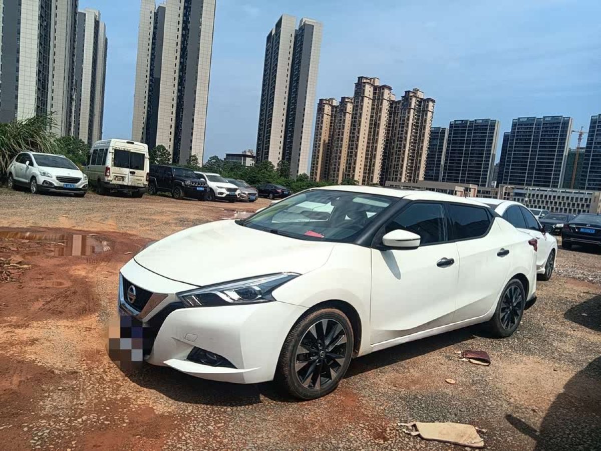 日產(chǎn) LANNIA 藍(lán)鳥  2020款 1.6L CVT智聯(lián)智酷版圖片