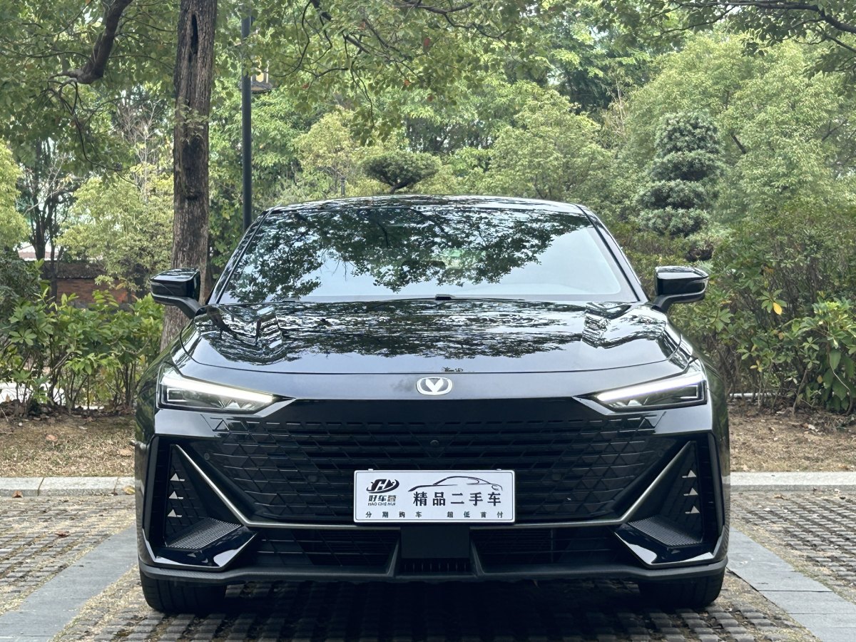 2023年8月長(zhǎng)安 長(zhǎng)安UNI-V  2023款 1.5T 尊貴型