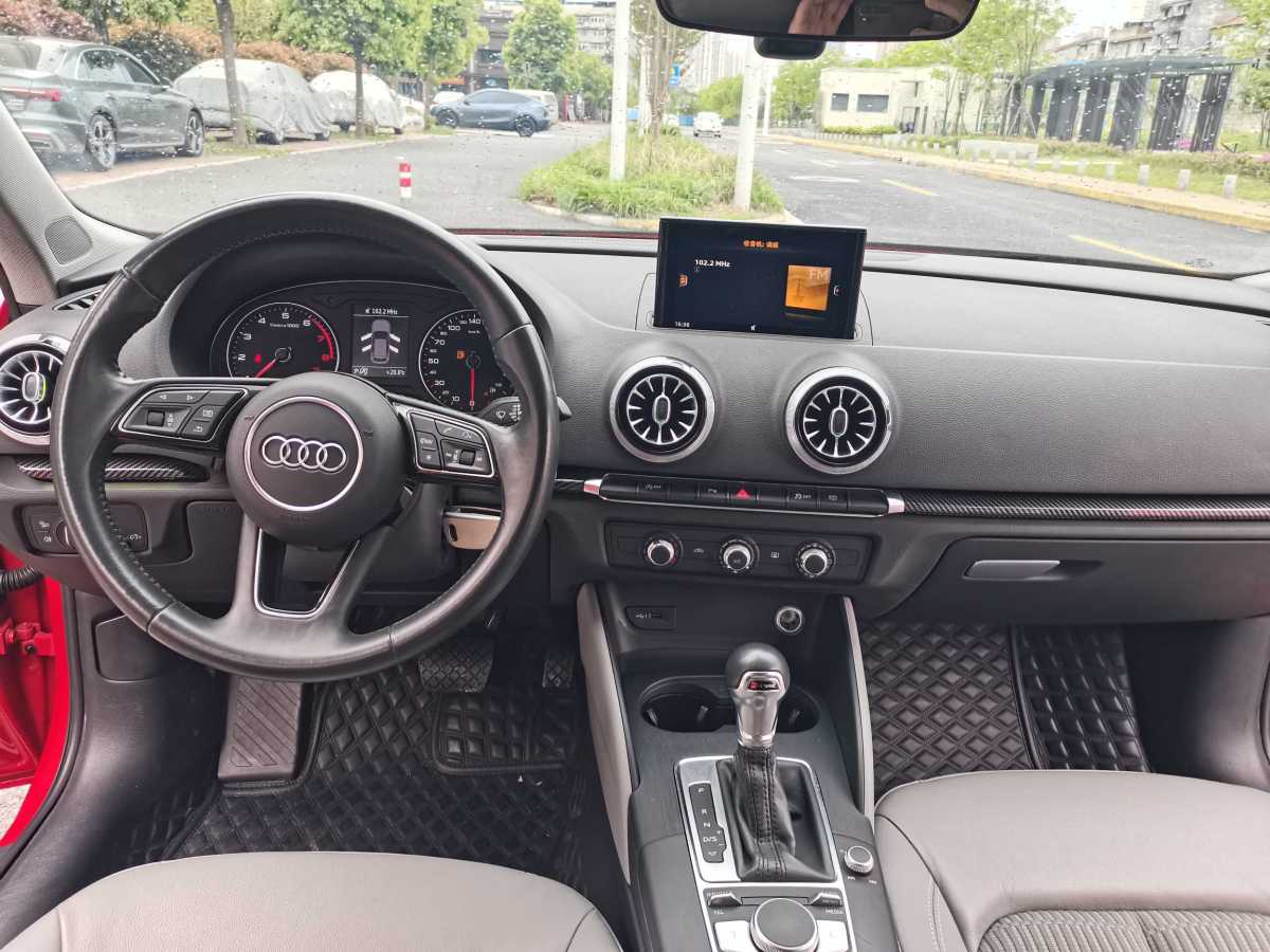 2019年3月奧迪 奧迪A3  2019款 Sportback 35 TFSI 時(shí)尚型 國(guó)V