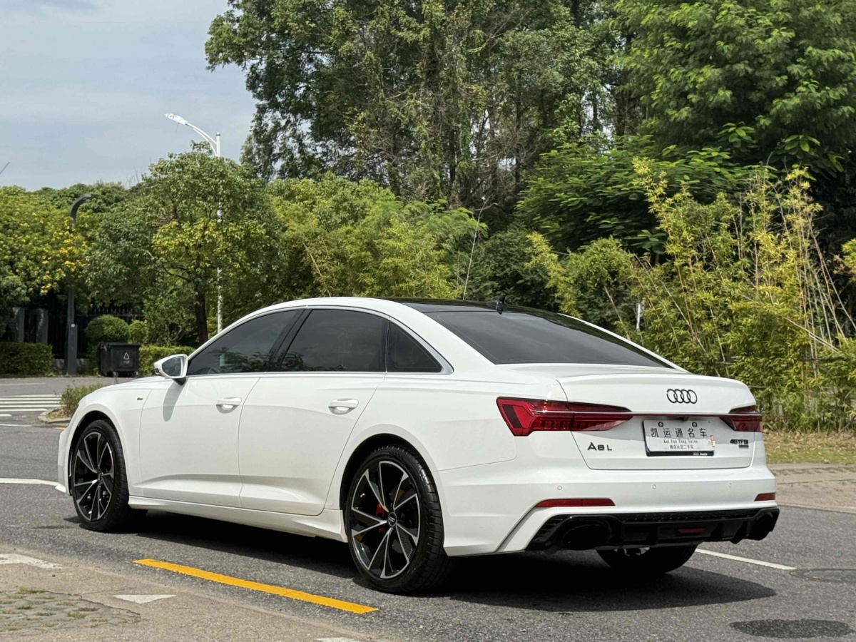 奧迪 奧迪A6L  2019款 45 TFSI quattro 臻選動(dòng)感型圖片