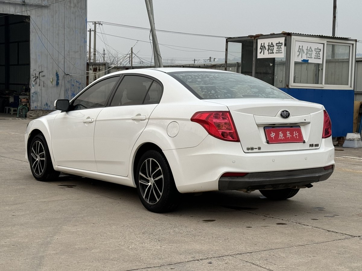 奔騰 B50  2013款 1.6L 手動尊貴型圖片