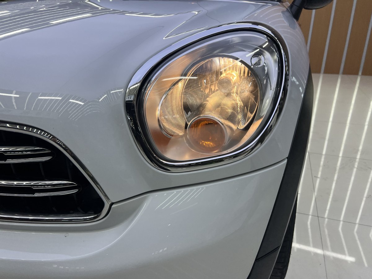 2015年10月MINI COUNTRYMAN  2014款 1.6T COOPER ALL4 Fun