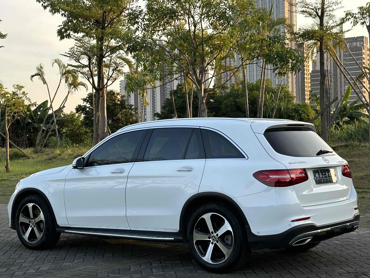 奔馳 奔馳GLC  2019款 改款 GLC 260 L 4MATIC 豪華型圖片