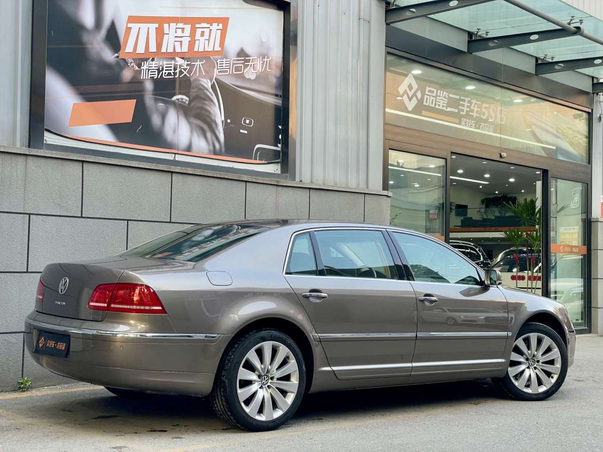 大眾 輝騰  2011款 3.6L V6 4座加長(zhǎng)Individual版圖片