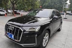 奥迪Q7 奥迪 45 TFSI quattro S line运动型