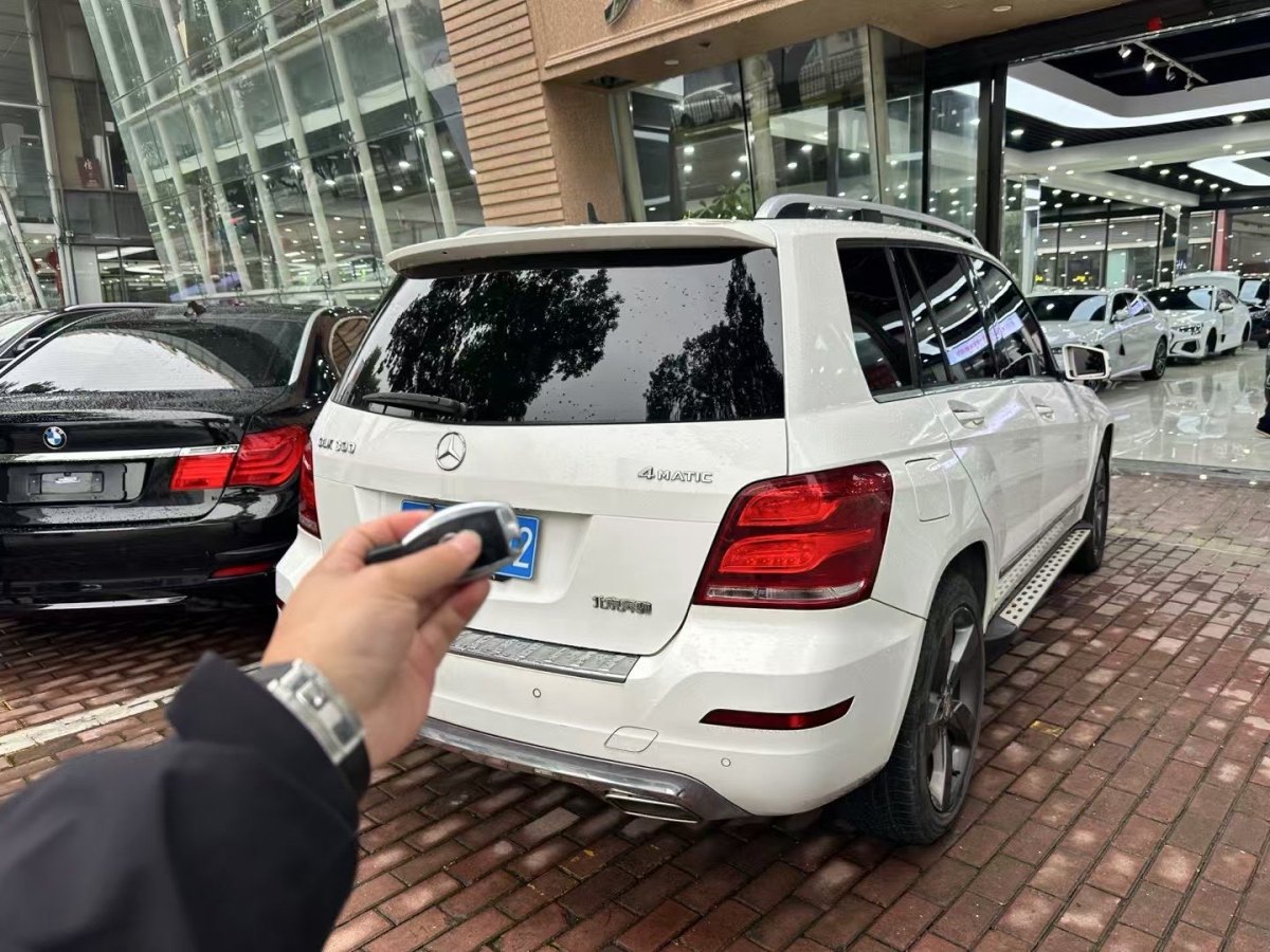 奔馳 奔馳GLK級  2013款 改款 GLK 300 4MATIC 時(shí)尚型圖片