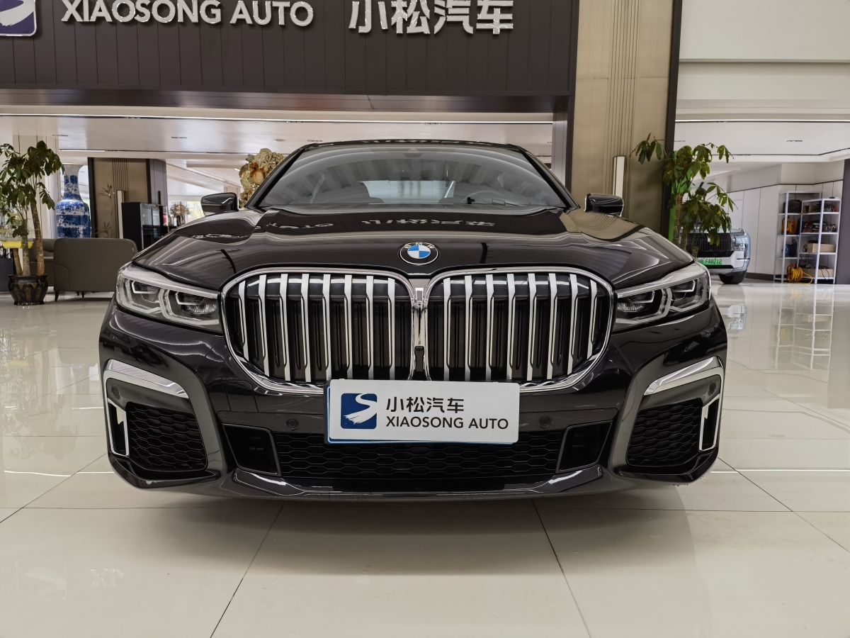 寶馬 寶馬7系  2019款  740Li 領(lǐng)先型 M運(yùn)動(dòng)套裝圖片