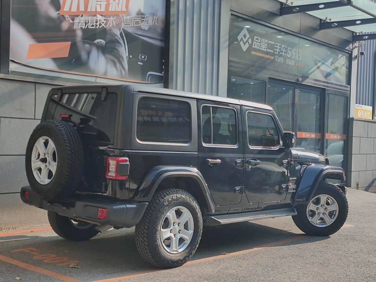 Jeep 牧馬人  2019款 2.0T Sahara 四門(mén)版 國(guó)VI圖片