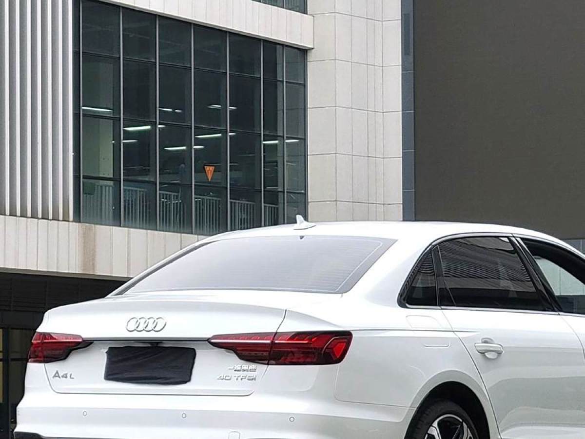 奧迪 奧迪A4L  2024款 40 TFSI 豪華動感型圖片