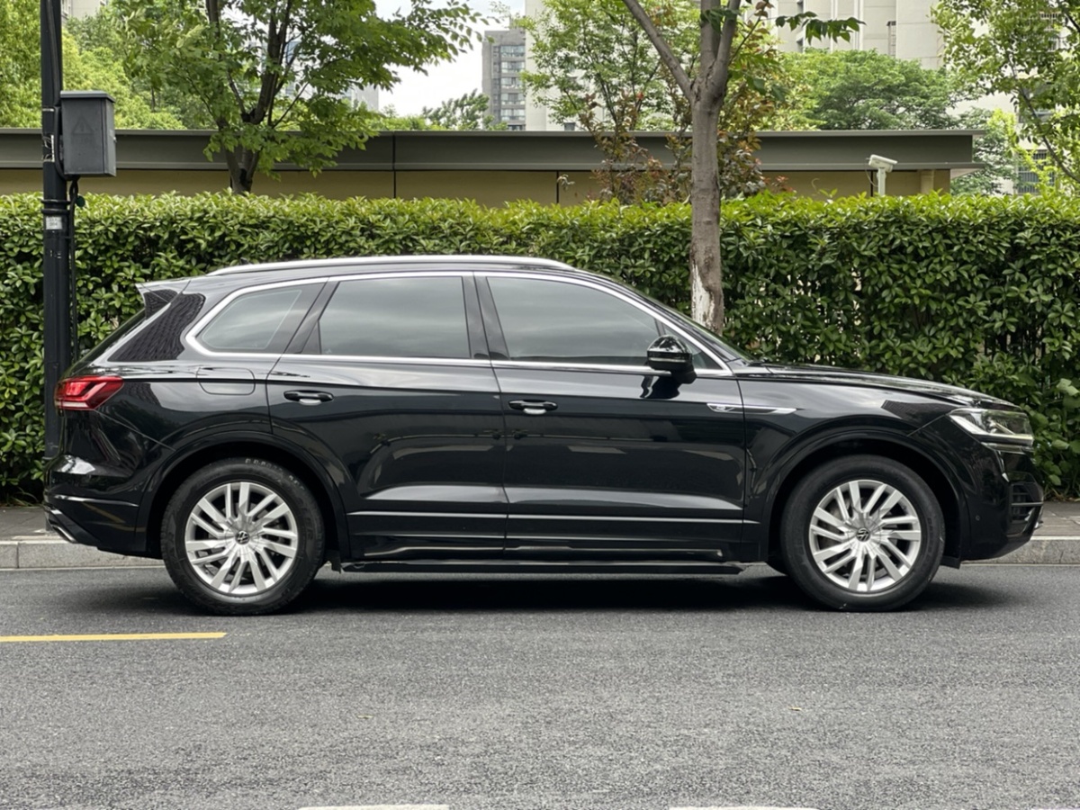 2021年10月大眾 途銳  2021款 2.0TSI 銳尚版