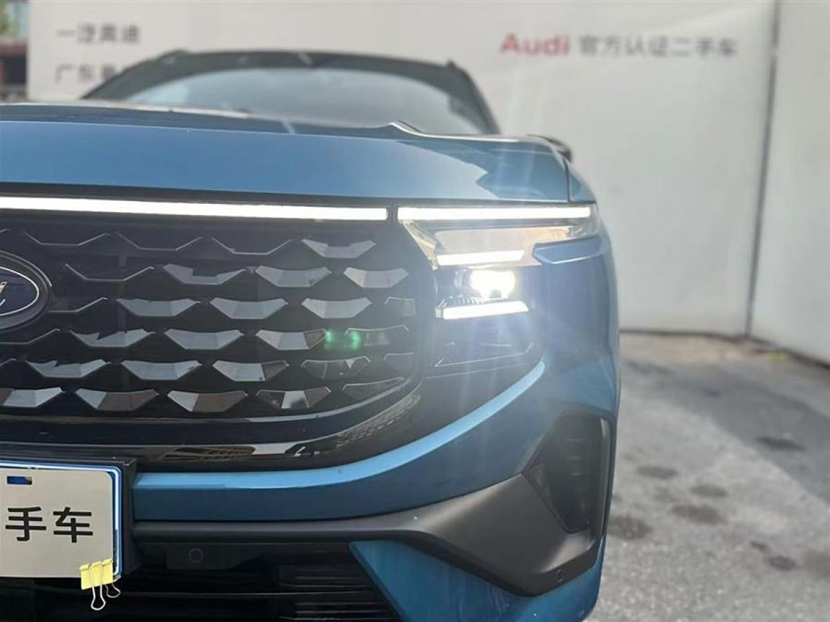 福特 銳界  2023款 銳界L 2.0T EcoBoost E-混動四驅(qū)七座 STLine圖片