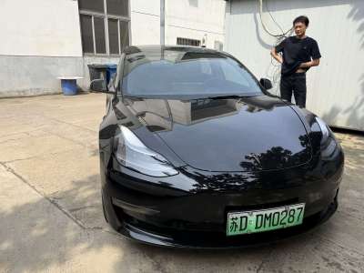 特斯拉 Model 3 Performance高性能全輪驅(qū)動(dòng)版圖片