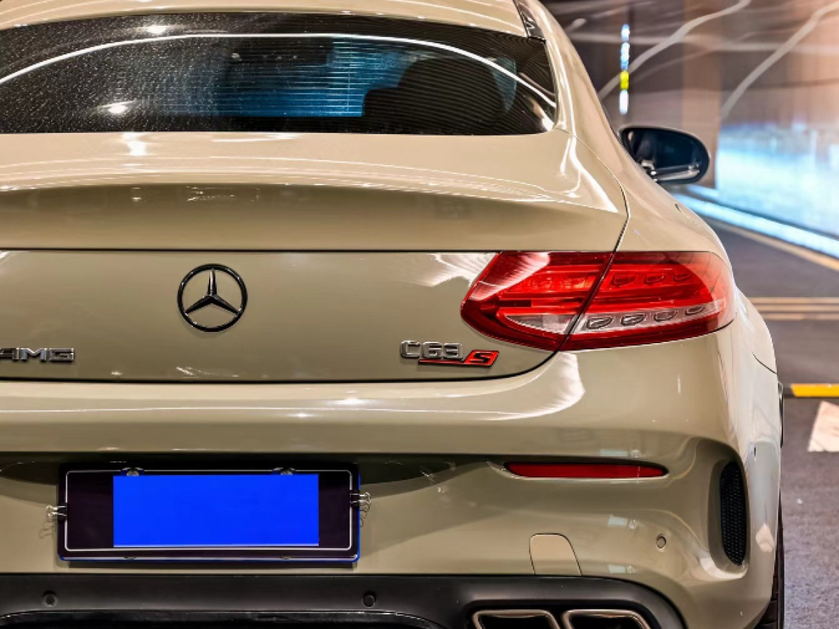 2019年6月奔馳 奔馳C級(jí)AMG  2017款 AMG C 63 S