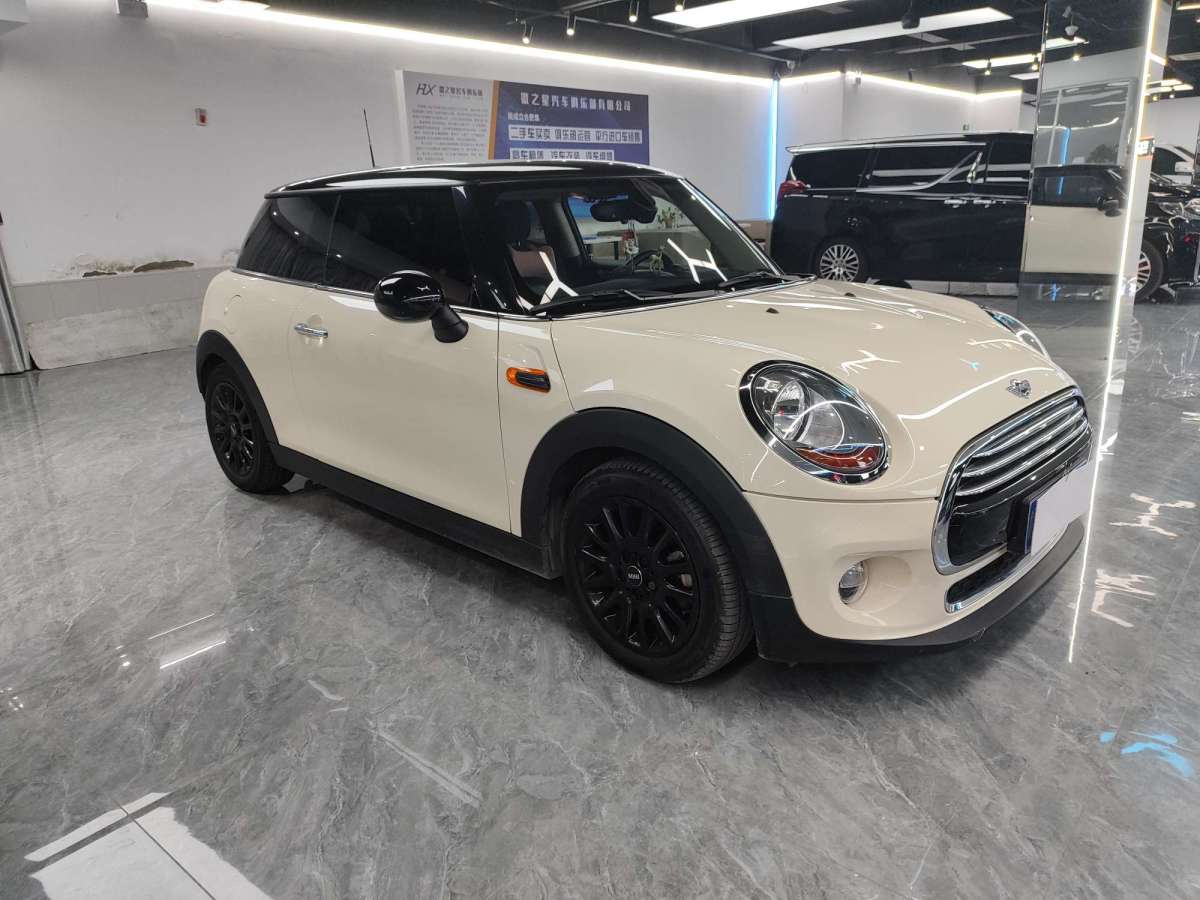 MINI MINI  2018款 1.5T COOPER 色彩紀念版圖片