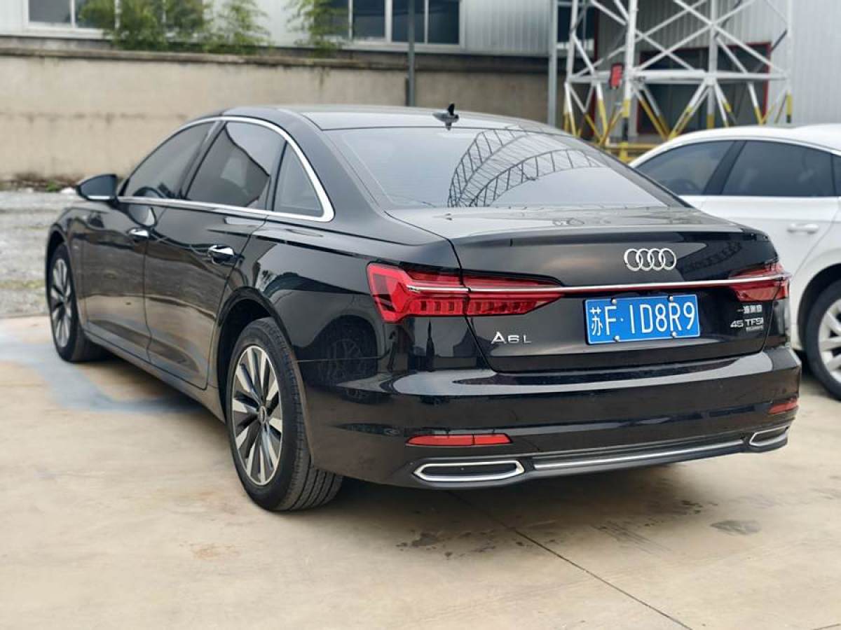 奧迪 奧迪A6L  2022款 45 TFSI 臻選致雅型圖片