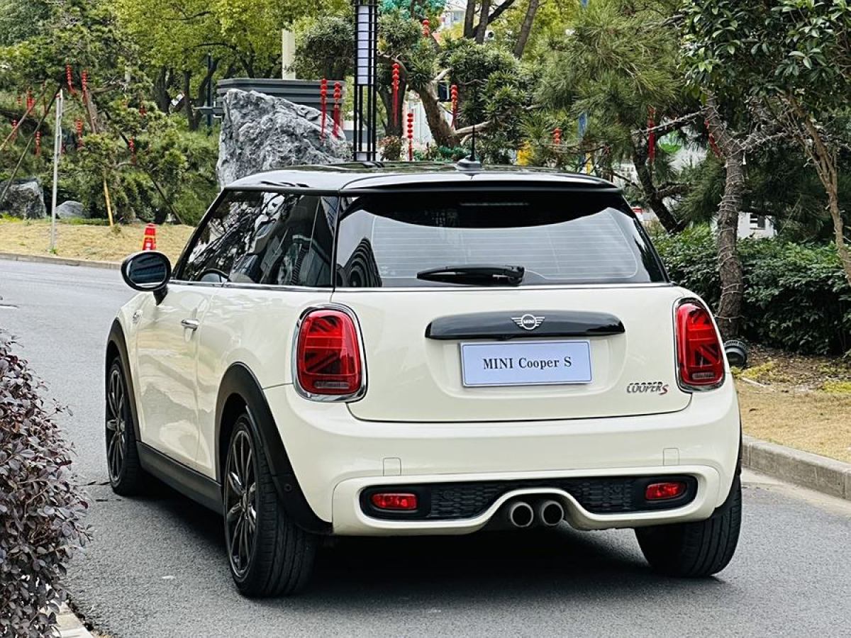 MINI CLUBMAN  2018款 2.0T COOPER S 經(jīng)典派圖片