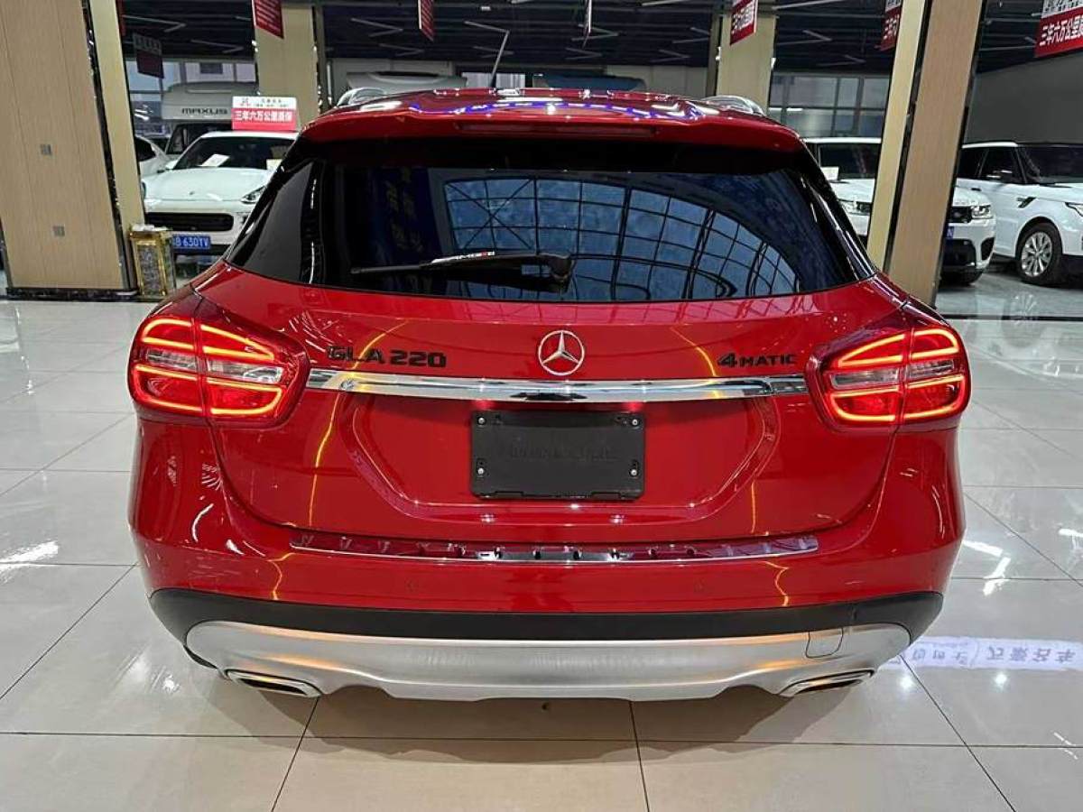 奔馳 奔馳GLA  2015款 GLA 220 4MATIC 時尚型圖片