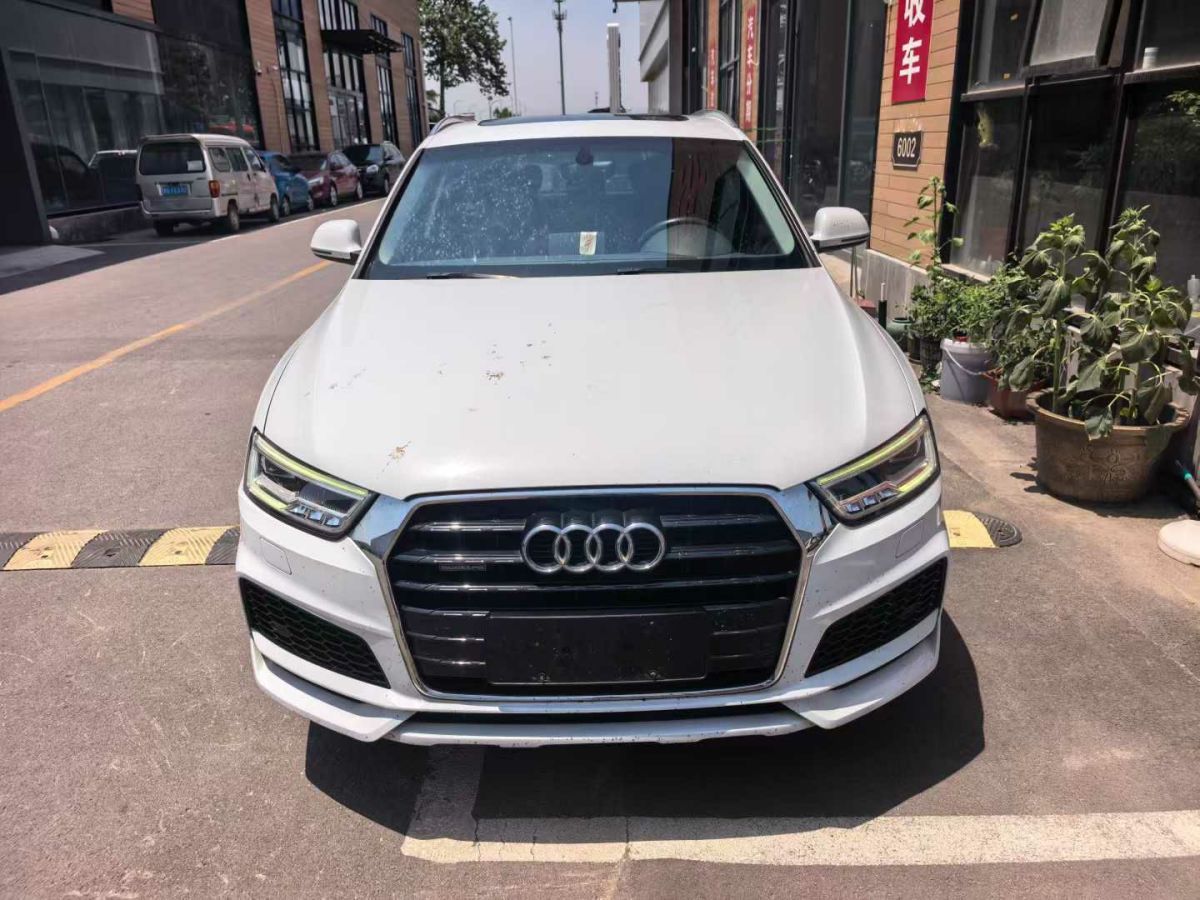 奧迪 奧迪Q3  2018款 30 TFSI 時(shí)尚型典藏版圖片
