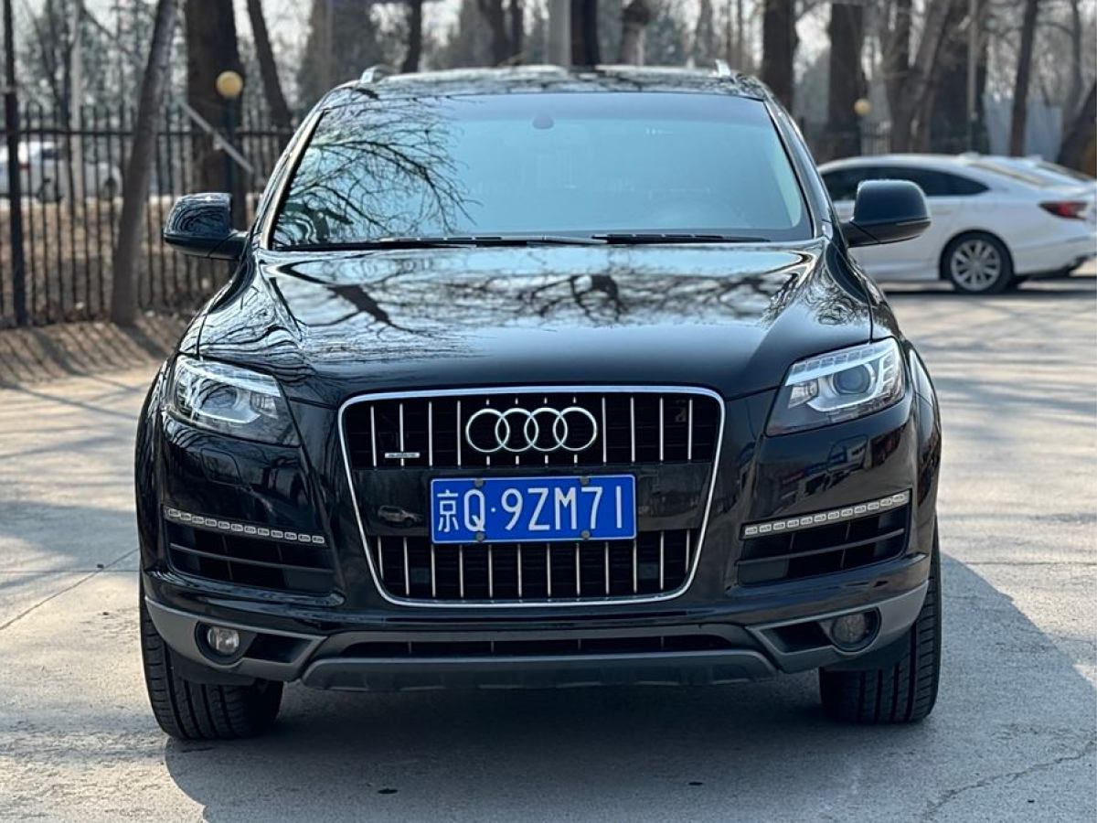 奧迪 奧迪Q7  2014款 35 TFSI 運(yùn)動(dòng)型圖片