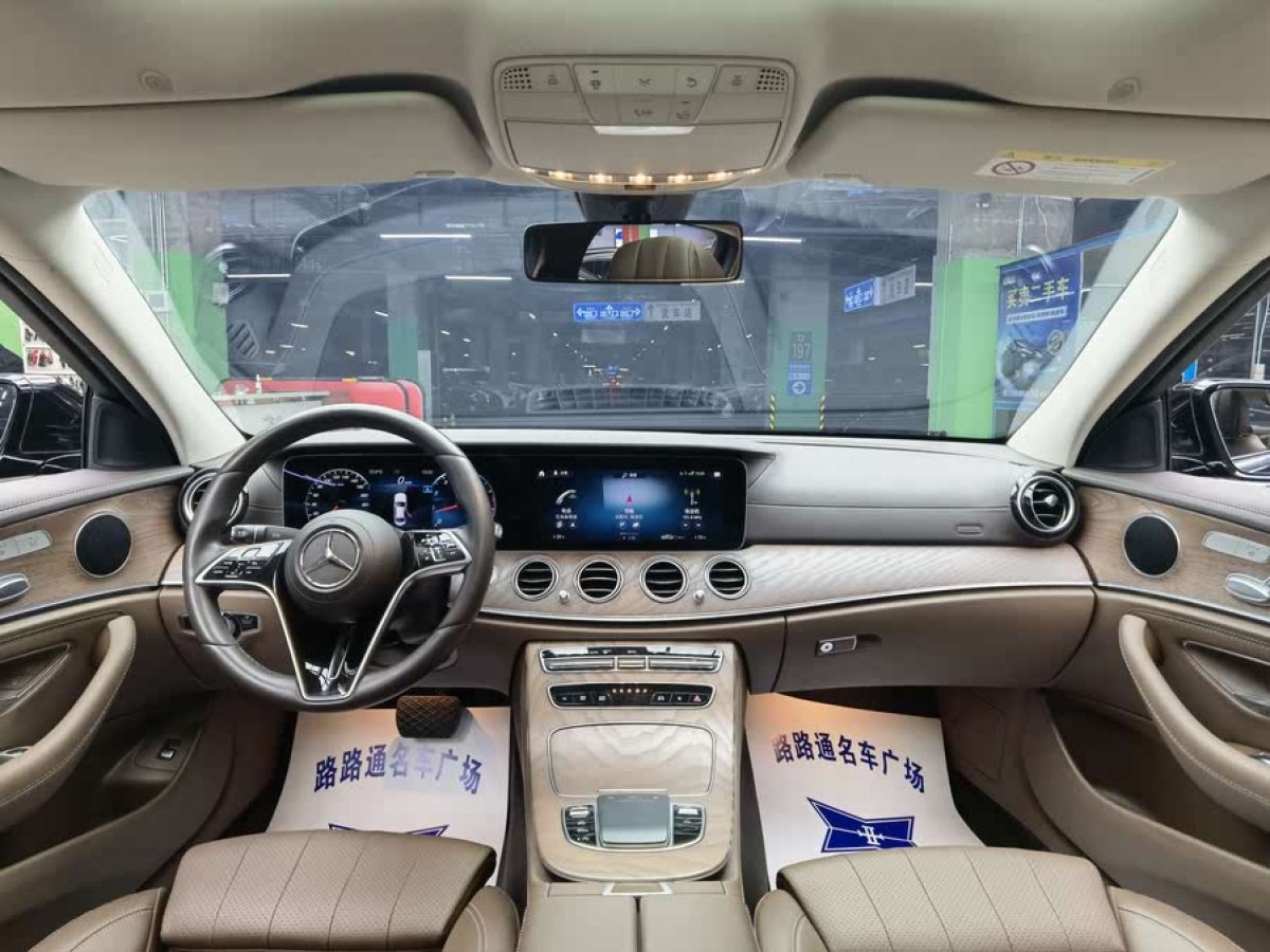 奔馳 奔馳E級(jí)  2022款 改款 E 300 L 時(shí)尚型圖片