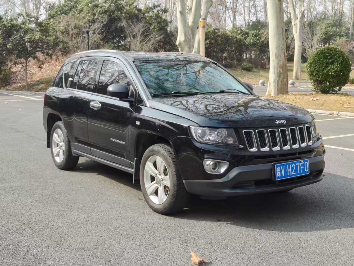 Jeep 指南者  2014款 2.0L 兩驅(qū)豪華版圖片