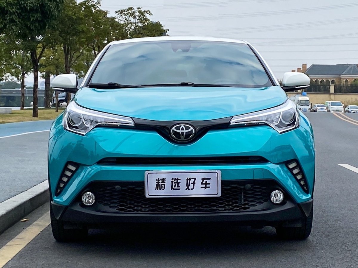 豐田 C-HR  2018款 2.0L 領(lǐng)先版 國(guó)V圖片