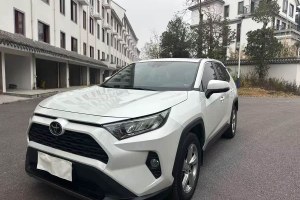 RAV4榮放 豐田 2.0L CVT兩驅(qū)風(fēng)尚版