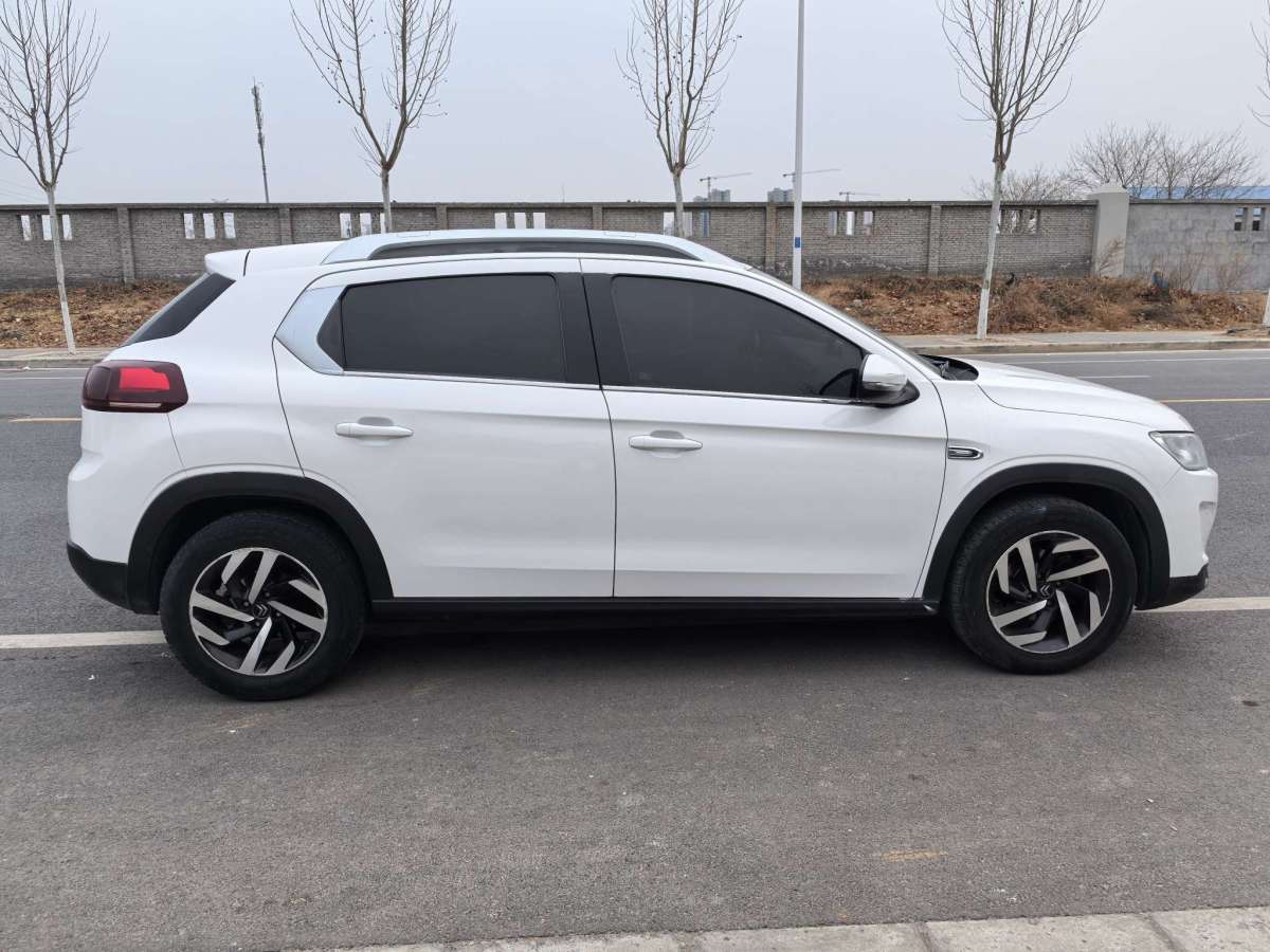 雪鐵龍 C3-XR  2015款 1.6L 手動(dòng)先鋒型圖片