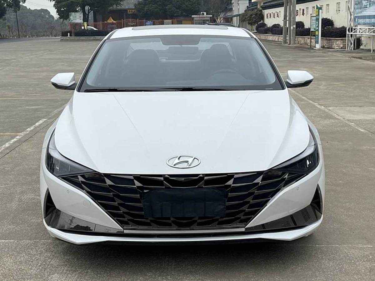 現(xiàn)代 伊蘭特  2023款 1.5L CVT GLX精英版圖片