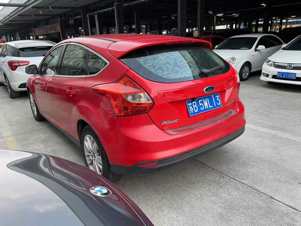 福特 ?？怂? 2013款 2.0T ST 標(biāo)準(zhǔn)版圖片