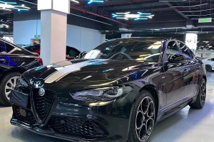 Giulia 阿爾法·羅密歐 2.0T 280HP 縱擎版