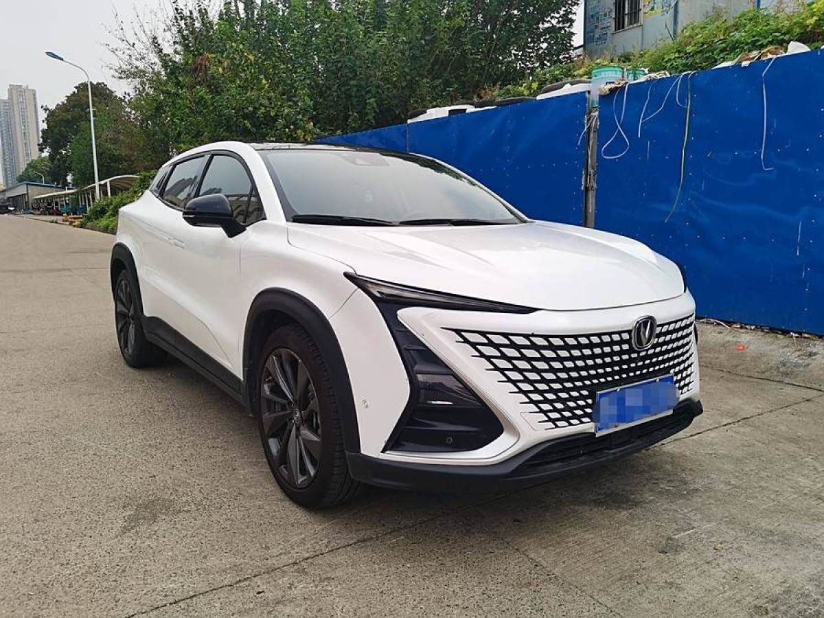 長(zhǎng)安 UNI-T  2020款 1.5T 旗艦型圖片