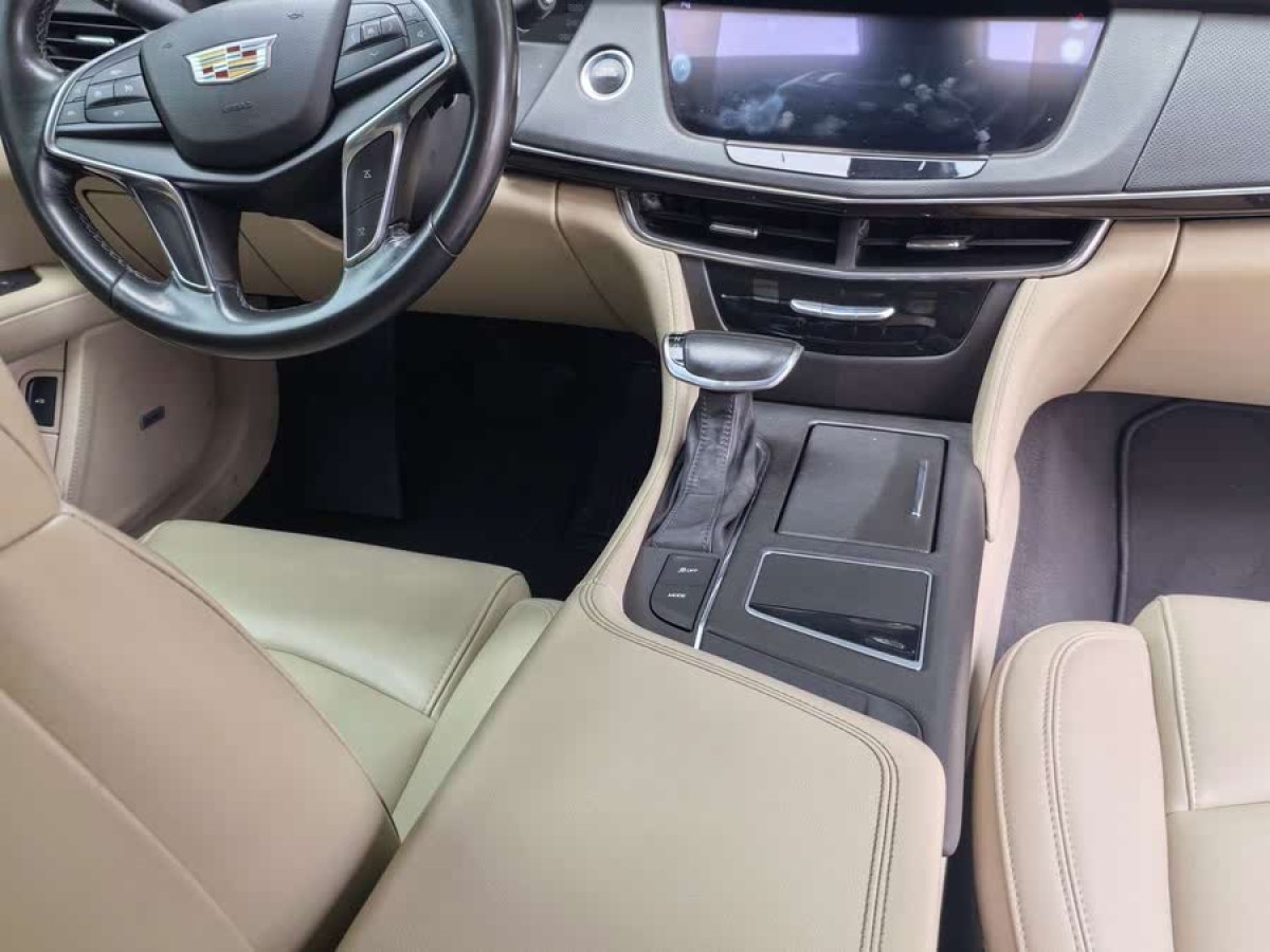 凱迪拉克 CT6  2017款 28T 時尚型圖片