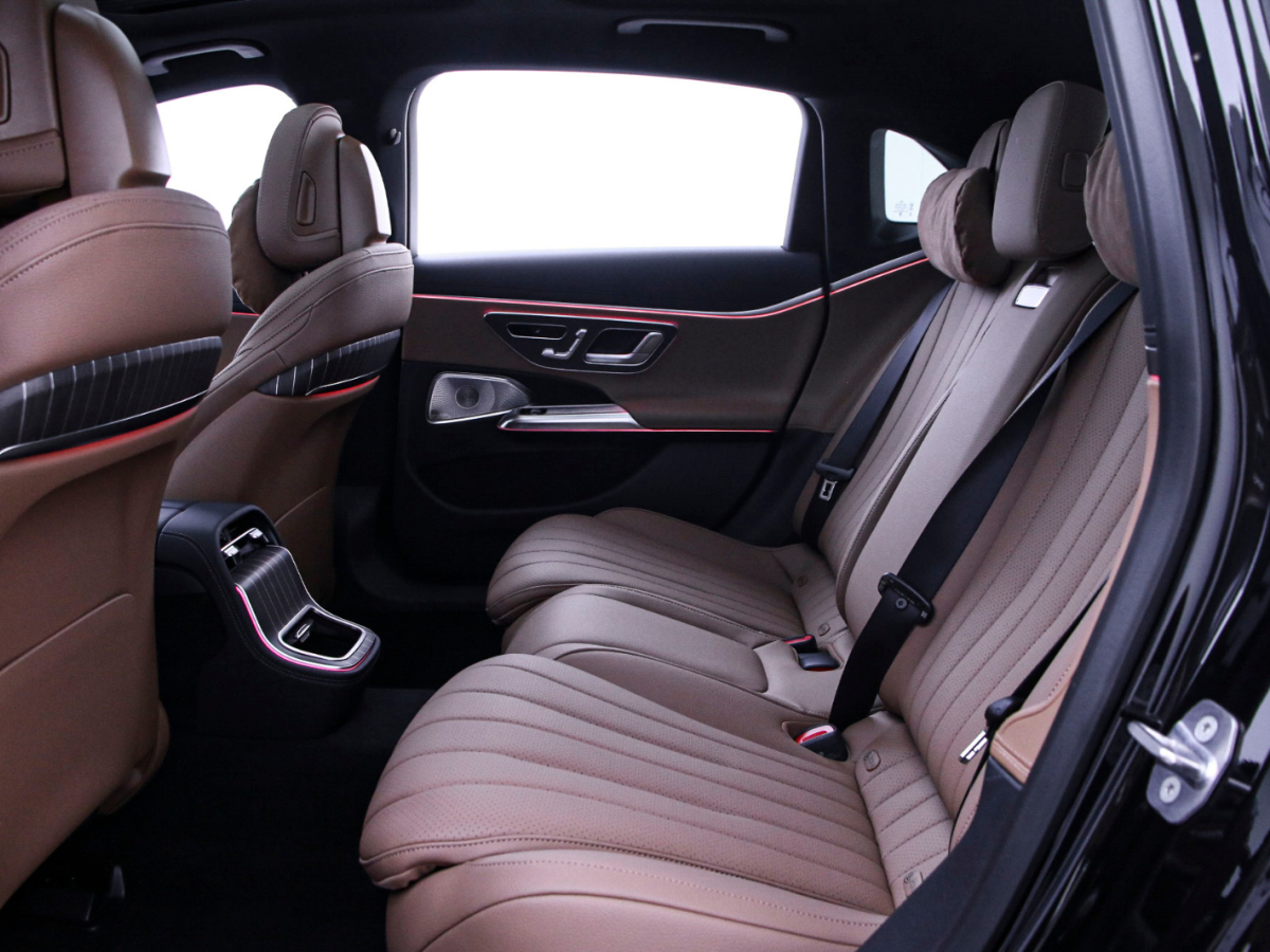 奔馳E級(jí) 2024款 E 300 L 豪華型圖片