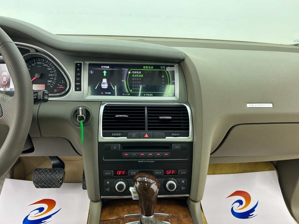 奧迪 奧迪Q7  2007款 4.2 FSI quattro 豪華型圖片